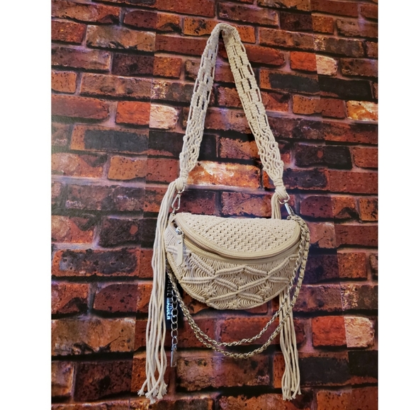 Steve Madden Handbags - Steve Madden  BMAUI NATURAL BELT BAG